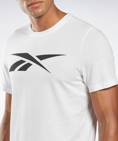 Reebok(リーボック)の「グラフィック シリーズ ベクター Tシャツ / Graphic Series Vector T-Shirt(Tシャツ/カットソー・メンズ・ホワイト/スカイブルー/ブラック/ヘザーグレー/レッド系その他/レッド/グレー/ホワイト系その他/ブルー・SMALL/MEDIUM/LARGE/X-LARGE/XX-LARGE/X-SMALL/XXX-LARGE/J/2XO)」の11枚目の写真