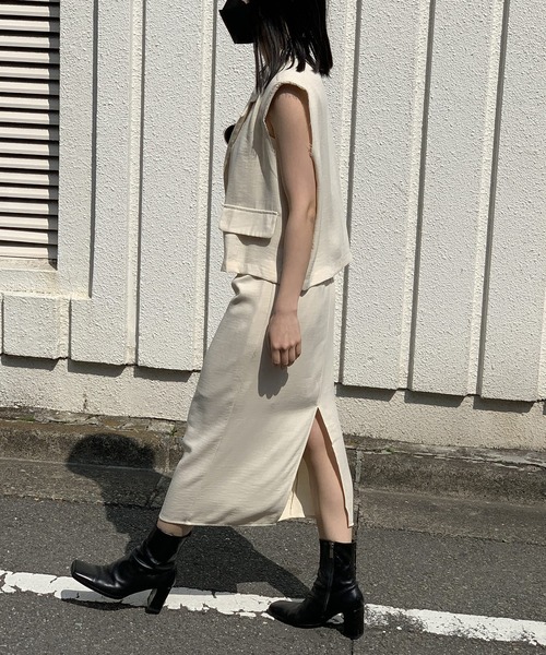 Jewelobe(ジュエローブ)の「ショートベスト×変形ストラップタイトキャミワンピースセット(セットアップ・レディース・ブラック/アイボリー・S/M)」の8枚目の写真