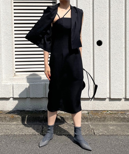 Jewelobe(ジュエローブ)の「ショートベスト×変形ストラップタイトキャミワンピースセット(セットアップ・レディース・ブラック/アイボリー・S/M)」の21枚目の写真