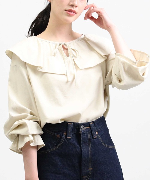 HONEYSUCKLE ROSE（ハニーサックルローズ）の「【HONEYSUCKLE ROSE】フリル衿ブラウス（シャツ/ブラウス・レディース・ベージュ/オフホワイト/ブラック・M/L）」の11枚目の写真