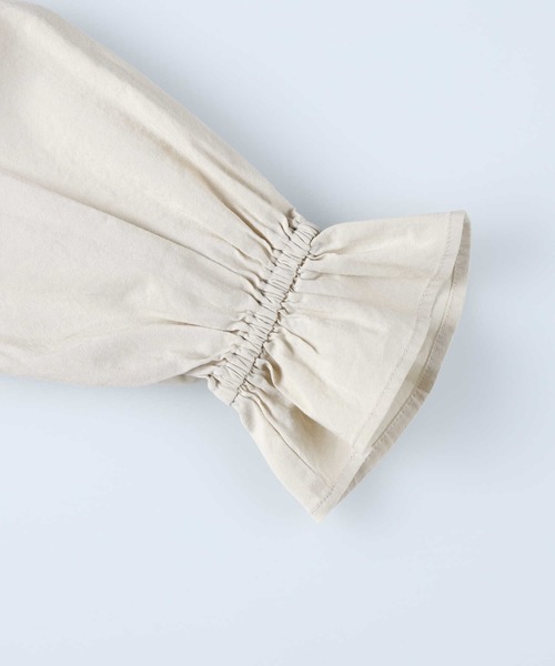 HONEYSUCKLE ROSE（ハニーサックルローズ）の「【HONEYSUCKLE ROSE】フリル衿ブラウス（シャツ/ブラウス・レディース・ベージュ/オフホワイト/ブラック・M/L）」の15枚目の写真