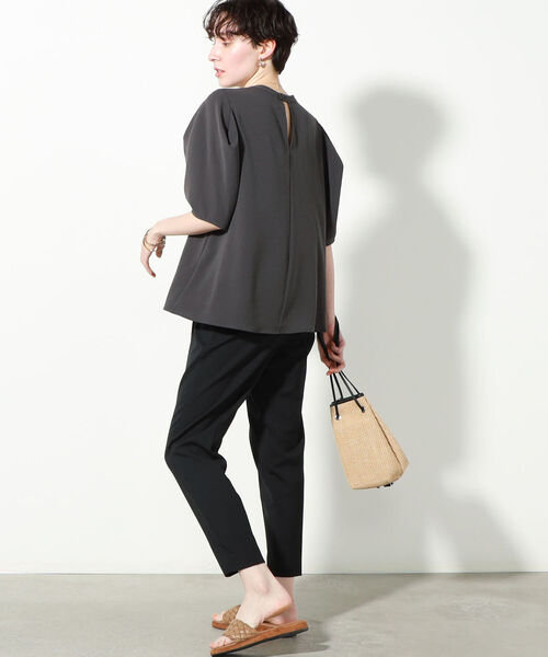 NOLLEY’S(ノーリーズ)の「◇【WEB限定】2WAYジョーゼット肩タックブラウス(シャツ/ブラウス・レディース・オフホワイト/チャコールグレー/ブルー/イエロー・FREE)」の20枚目の写真