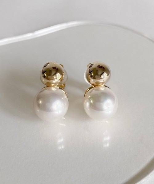 tone（トーン）の「【ECRu.】メタル×パールイヤリング（イヤリング・レディース・シルバー/ゴールド・FREE）」の2枚目の写真