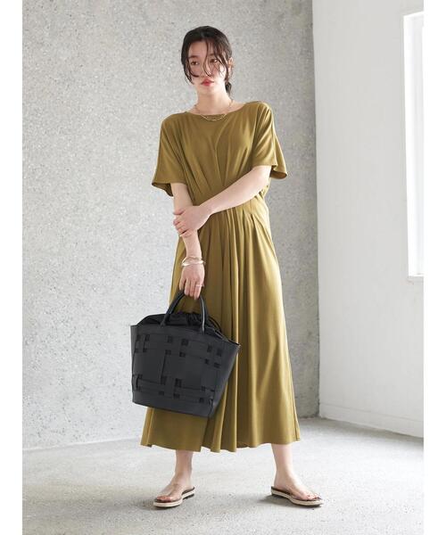 earth music&ecology（アースミュージックアンドエコロジー）の「ウエストタックワンピース（ワンピース・レディース・ダークブラウン/オリーブ・FREE）」の5枚目の写真