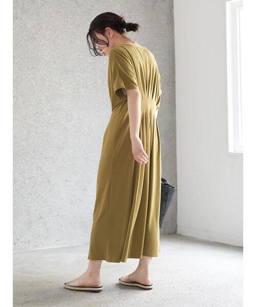 earth music&ecology（アースミュージックアンドエコロジー）の「ウエストタックワンピース（ワンピース・レディース・ダークブラウン/オリーブ・FREE）」の7枚目の写真