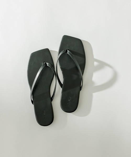 mystic（ミスティック）の「フラットトングサンダル（サンダル・レディース・ブラック/オフホワイト/シルバー・38/36/37）」の12枚目の写真