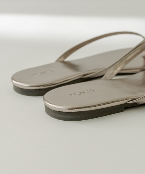 mystic（ミスティック）の「フラットトングサンダル（サンダル・レディース・ブラック/オフホワイト/シルバー・38/36/37）」の7枚目の写真