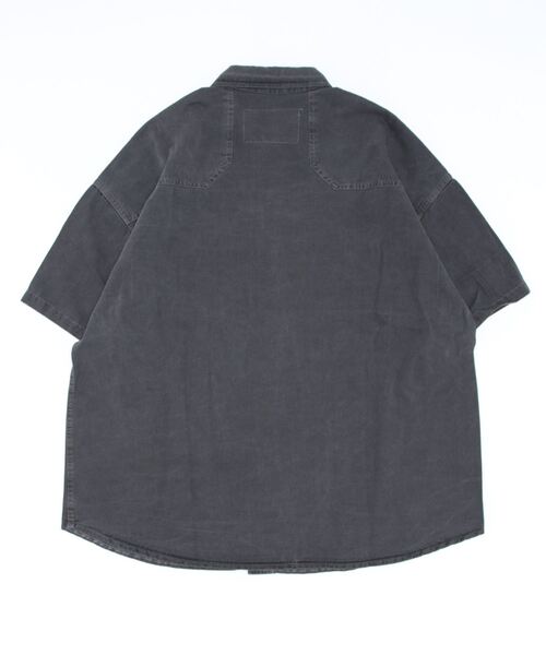 VIBGYOR（ヴィブジョー）の「【Re:one】「OVERR」 LABEL CHARCOAL COTTON SHORTS(MA)（シャツ/ブラウス・メンズ・チャコールグレー/ベージュ・FREE）」の3枚目の写真