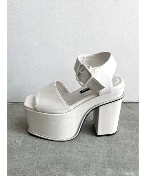 EMODA（エモダ）の「コンビネーションハイヒールサンダル（サンダル・レディース・ブラック/ホワイト・SMALL/MEDIUM/LARGE）」の11枚目の写真