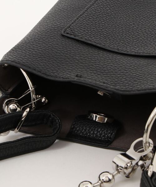 VENCEEXCHANGE(ヴァンスエクスチェンジ)の「ボールチェーン2WAYショルダー(ショルダーバッグ・レディース・オフホワイト/ブラック/オレンジ/ブルー・FREE)」の13枚目の写真