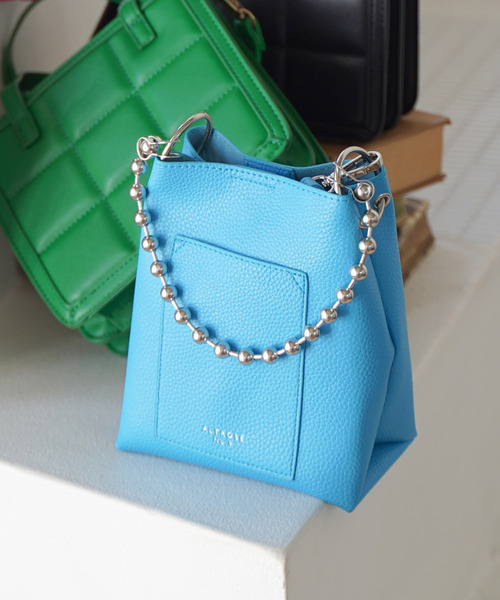 VENCEEXCHANGE(ヴァンスエクスチェンジ)の「ボールチェーン2WAYショルダー(ショルダーバッグ・レディース・オフホワイト/ブラック/オレンジ/ブルー・FREE)」の3枚目の写真