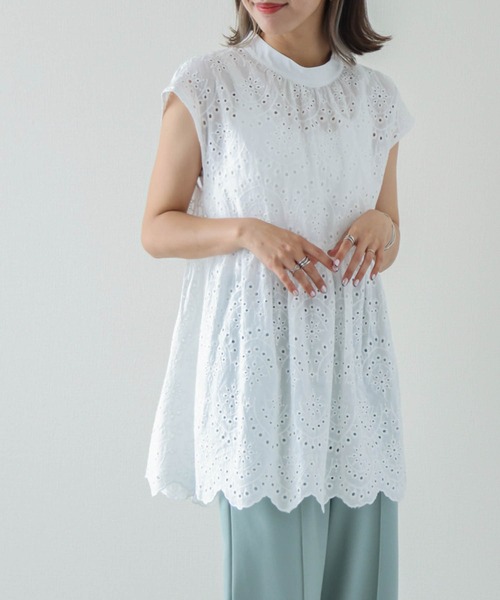 SUGAR BISKET(シュガービスケット)の「カットワークレースブラウス(Tシャツ/カットソー・レディース・ホワイト/グリーン/ブラック・FREE)」の1枚目の写真