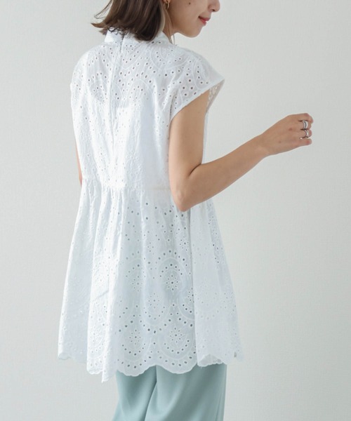 SUGAR BISKET(シュガービスケット)の「カットワークレースブラウス(Tシャツ/カットソー・レディース・ホワイト/グリーン/ブラック・FREE)」の4枚目の写真