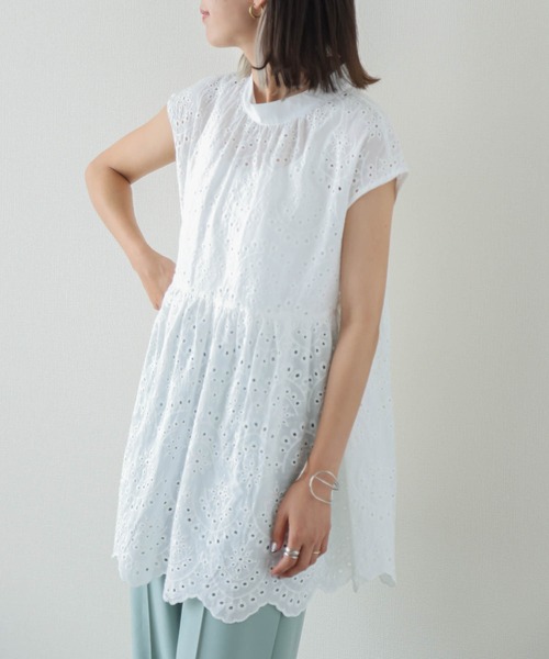 SUGAR BISKET(シュガービスケット)の「カットワークレースブラウス(Tシャツ/カットソー・レディース・ホワイト/グリーン/ブラック・FREE)」の5枚目の写真