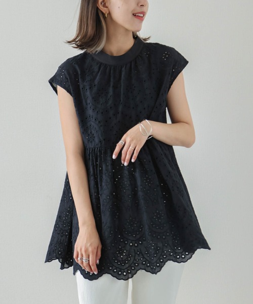 SUGAR BISKET(シュガービスケット)の「カットワークレースブラウス(Tシャツ/カットソー・レディース・ホワイト/グリーン/ブラック・FREE)」の11枚目の写真