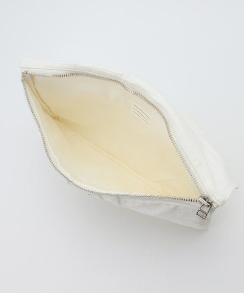 Ray BEAMS（レイビームス）の「20/80 / デニムジャケット クラッチ（クラッチバッグ・レディース・ホワイト・ONE SIZE）」の14枚目の写真