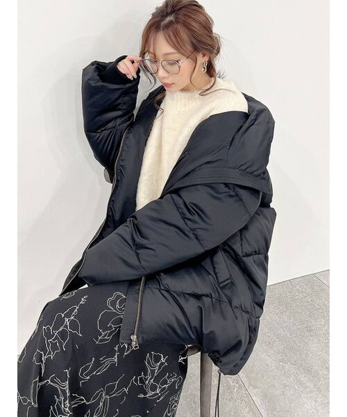 RESEXXY（リゼクシー）の「オーバーパファーコート（ダウンジャケット/コート・レディース・ブラック/ベージュ/アイボリー・FREE）」の6枚目の写真