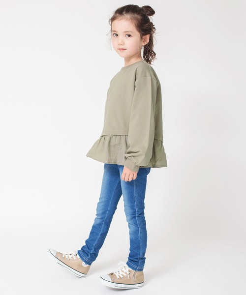 BRANSHES（ブランシェス）の「【WEB限定】裾フリルトレーナー（スウェット・キッズ・チャコールグレー/ベージュ・100/110/120/130/140/150）」の5枚目の写真