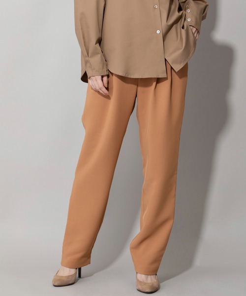 Munich（ミューニック）の「ポリエステルツイルリラックステーパードパンツ（スラックス・レディース・ブラック/パープル/キャメル・S/M/XS）」の3枚目の写真