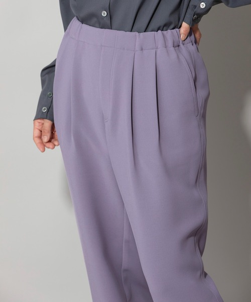 Munich（ミューニック）の「ポリエステルツイルリラックステーパードパンツ（スラックス・レディース・ブラック/パープル/キャメル・S/M/XS）」の6枚目の写真