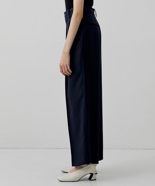 city（シティ）の「【CITY】ラチネパイピングタックパンツ