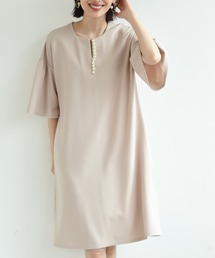 パール付きキーネックワンピース