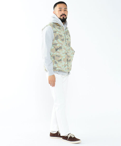 REMI RELIEF(レミレリーフ)の「REMI RELIEF × BEAMS PLUS / 別注 Camouflage Down Vest(ベスト・メンズ・その他・SMALL/MEDIUM/LARGE/X-LARGE)」の2枚目の写真