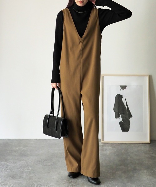 Riberry（リベリー）の「ピーチ起毛Vネックサロペット（サロペット/オーバーオール・レディース・ブラック/ブラウン/カーキ・FREE）」の15枚目の写真