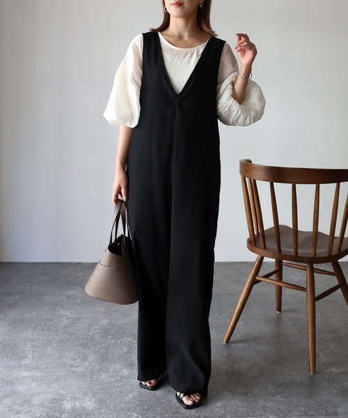 Riberry（リベリー）の「ピーチ起毛Vネックサロペット（サロペット/オーバーオール・レディース・ブラック/ブラウン/カーキ・FREE）」の7枚目の写真