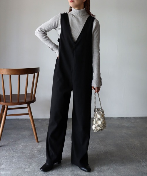 Riberry（リベリー）の「ピーチ起毛Vネックサロペット（サロペット/オーバーオール・レディース・ブラック/ブラウン/カーキ・FREE）」の21枚目の写真