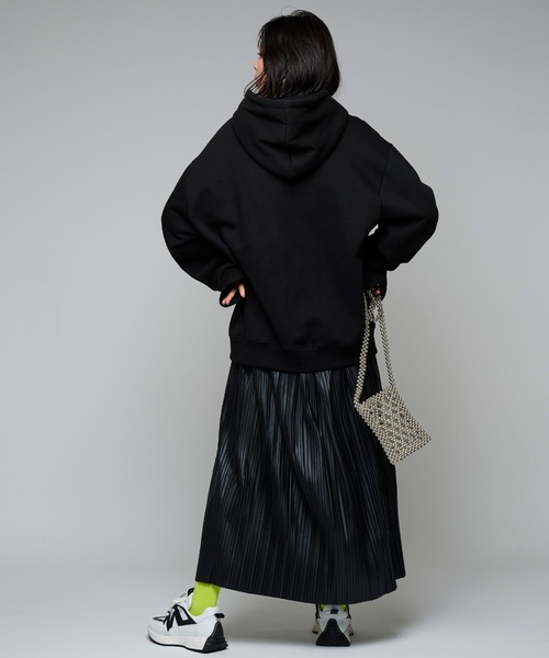 Narcissus（ナルシス）の「【Narcissus】ロゴフードスウェット（パーカー・レディース・ブラック/グレー・FREE）」の13枚目の写真