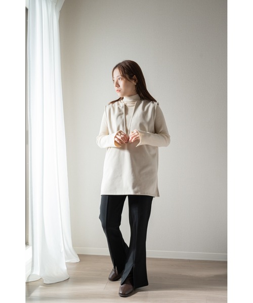 Amourire(アムリール)の「【yumi.コラボ】センタースリットフレアパンツ(その他パンツ・レディース・ピンク/ブラック/モカ・S/M)」の4枚目の写真