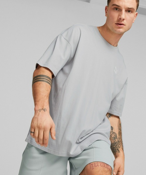 PUMA(プーマ)の「PUMA プーマ ユニセックス CLASSICS オーバーサイズ 半袖 Tシャツ(Tシャツ/カットソー・メンズ・グリーン/ライトベージュ/ホワイト/ブラック/レッド系その他/タン/ホワイト系その他/オレンジ系その他/グレー・X-SMALL/SMALL/LARGE/X-LARGE/MEDIUM)」の5枚目の写真