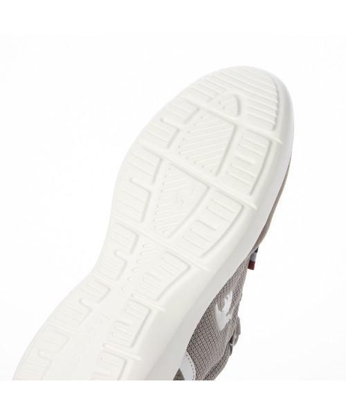 le coq sportif(ルコックスポルティフ)の「スリッポンレースアップスニーカー(LA ローヌ / LA RHONE)(スリッポン・レディース・グレー/ブラック/ベージュ/ホワイト系その他2/ブラック×ブラック・22.5cm/23cm/24.5cm/23.5cm/24cm/25cm)」の9枚目の写真