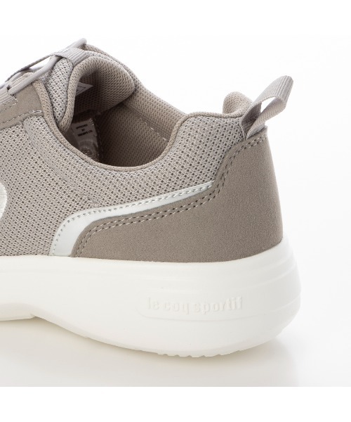 le coq sportif(ルコックスポルティフ)の「スリッポンレースアップスニーカー(LA ローヌ / LA RHONE)(スリッポン・レディース・グレー/ブラック/ベージュ/ホワイト系その他2/ブラック×ブラック・22.5cm/23cm/24.5cm/23.5cm/24cm/25cm)」の20枚目の写真