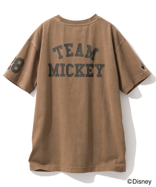 Disney(ディズニー)の「<大きいサイズ>ディズニー ミッキー/ピグメント染ヴィンテージ風Tシャツ シックスタイル(Tシャツ/カットソー・レディース・モカ/チャコール/オフホワイト・L/LL/3L/4L/5L)」の5枚目の写真