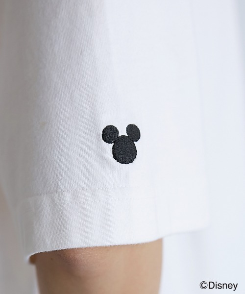 Disney(ディズニー)の「<大きいサイズ>ディズニー ミッキー/ピグメント染ヴィンテージ風Tシャツ シックスタイル(Tシャツ/カットソー・レディース・モカ/チャコール/オフホワイト・L/LL/3L/4L/5L)」の17枚目の写真
