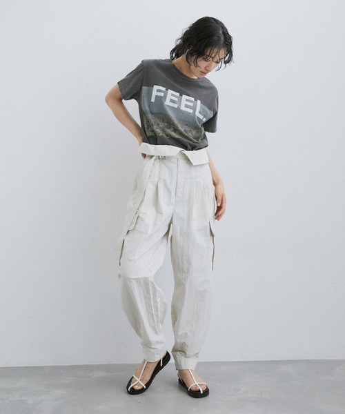 ADAM ET ROPE'（アダムエロペ）の「【REMI RELIEF】SP加工Tシャツ(FEEL)（Tシャツ/カットソー・レディース・ブラック/ベージュ・S）」の3枚目の写真