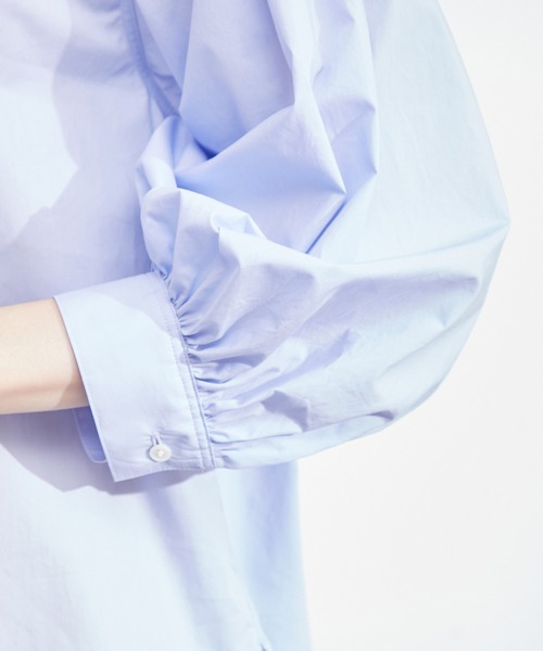 ROPE'（ロペ）の「ギャザースリーブブラウス（シャツ/ブラウス・レディース・ホワイト系その他/サックスブルー/ホワイト・38）」の8枚目の写真