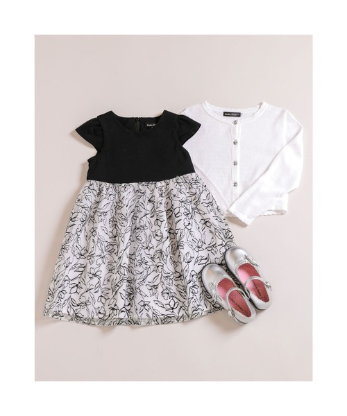 BeBe（ベベ）の「BeBe/日本製ポンチ花柄フロッキー切替ワンピース(100~150cm)（ドレス・キッズ・ブラック系その他・100/110/120/130/140/150）」の13枚目の写真