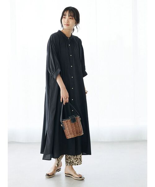 CRAFT STANDARD BOUTIQUE(クラフトスタンダードブティック)の「バンドカラー5分袖ワンピース(ワンピース・レディース・サックスブルー/ブラック・FREE)」の6枚目の写真