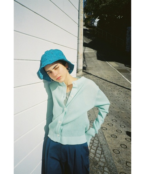 BLACK BY MOUSSY（ブラックバイマウジー）の「sheer cardigan（シアーカーディガン）（カーディガン/ボレロ・レディース・ブラック/ライトベージュ/ライトグリーン・FREE）」の6枚目の写真