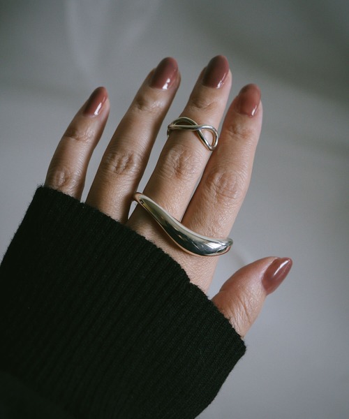 Ops.（オプス）の「イヤーカフ ゴールド シルバー925 金属アレルギー対応 ノンホールピアス【XIRA エクシラ】（イヤーカフ・レディース・シルバー/イエローゴールド・ONE SIZE）」の16枚目の写真