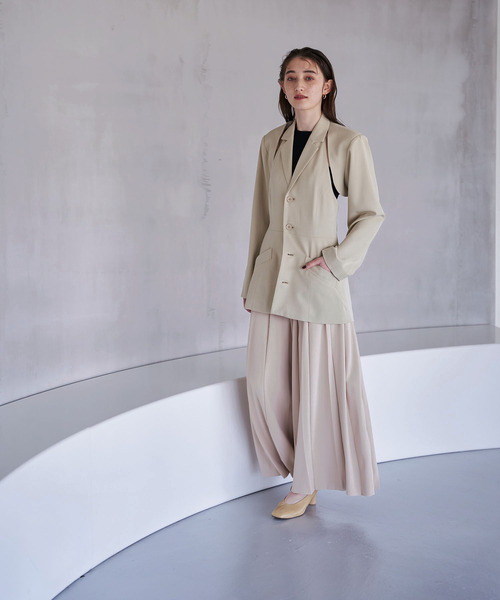 EMMA LIMBER(エマリンバー)の「Pleats Wide Pants(スラックス・レディース・クリーム/ブラック/ブラウン・S/M)」の12枚目の写真