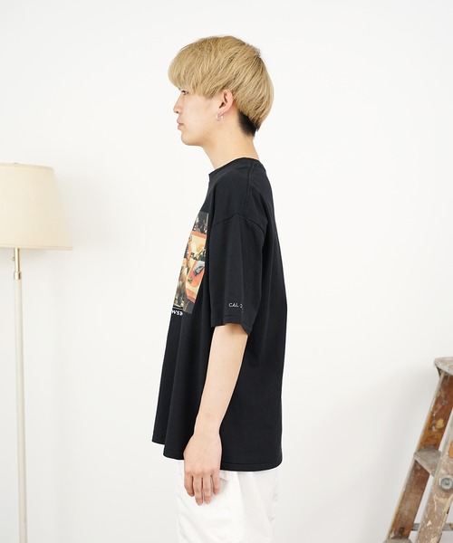 CAL O LINE（キャルオーライン）の「CAL O LINE/キャルオーライン MOVIE TEES THE BIG LEBOWSKI Tシャツ グラフィック（Tシャツ/カットソー・メンズ・ホワイト/ブラック・XL/L/M）」の3枚目の写真