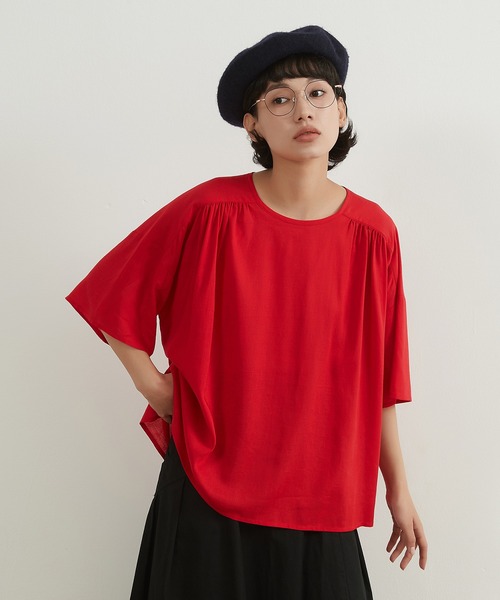 On One's Own(オンワンズオン)の「On One's Own リネンコットンギャザー半袖トップ(その他トップス・レディース・レッド/ホワイト/ブラック・FREE)」の14枚目の写真