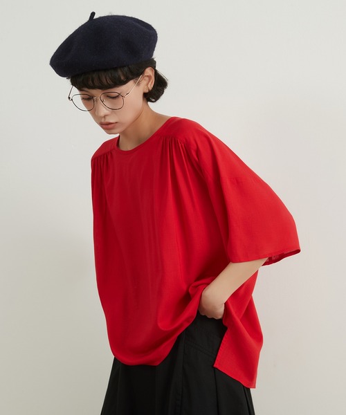 On One's Own(オンワンズオン)の「On One's Own リネンコットンギャザー半袖トップ(その他トップス・レディース・レッド/ホワイト/ブラック・FREE)」の21枚目の写真