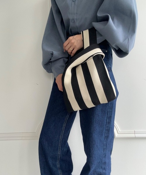 CLEA(クレア)の「パールショルダー紐付き 2WAYニットショルダーバッグ(ショルダーバッグ・レディース・アイボリー/ブラウン/ダークブラウン/ブラック系その他/ブラウン系その他/ブラック/オレンジ・FREE)」の12枚目の写真