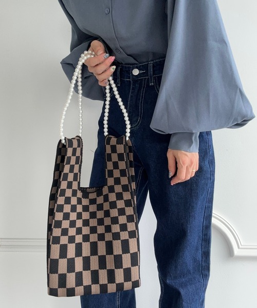 CLEA(クレア)の「パールショルダー紐付き 2WAYニットショルダーバッグ(ショルダーバッグ・レディース・アイボリー/ブラウン/ダークブラウン/ブラック系その他/ブラウン系その他/ブラック/オレンジ・FREE)」の21枚目の写真