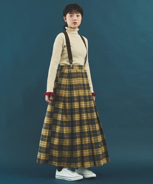 MERLOT(メルロー)の「バイカラーフリルリブニット(ニット/セーター・レディース・レッド/その他1/ネイビー/ブラック/ナチュラル/ブルー/ホワイト/グリーン・FREE)」の15枚目の写真